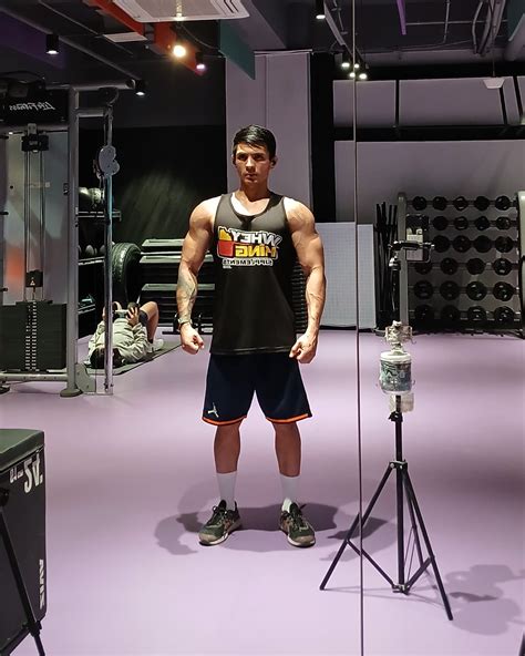 JM Martinez (@itsjmmartinez) • Instagram photos and videos.
